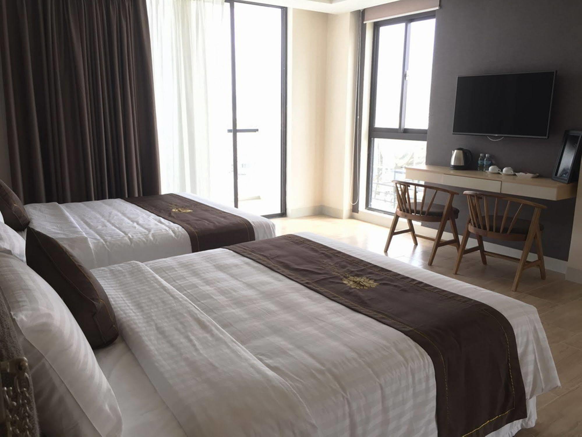 Daisy Hotel Nha Trang Exterior foto