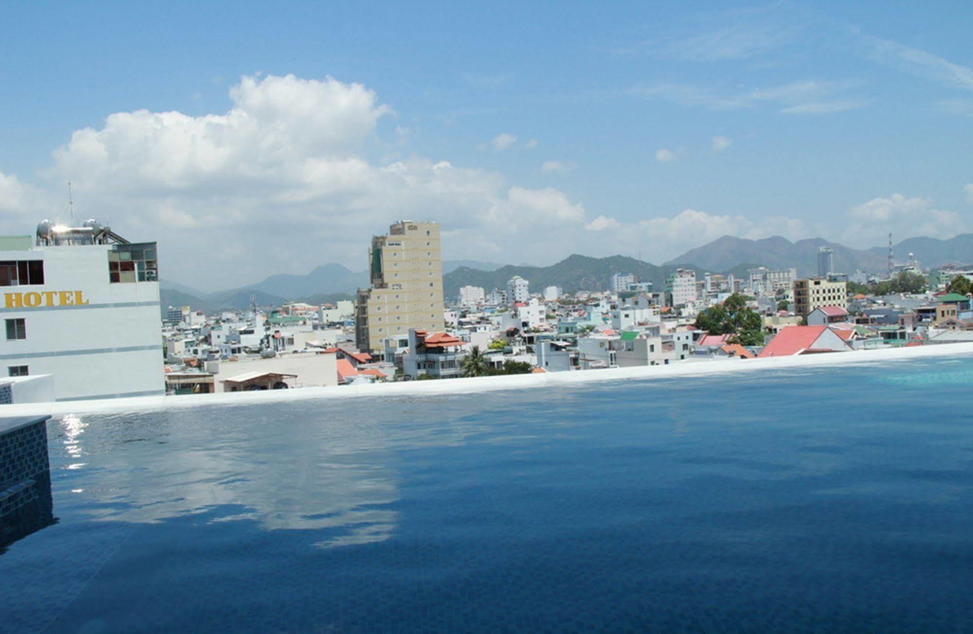 Daisy Hotel Nha Trang Exterior foto